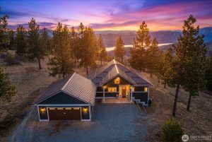 1114 Blazing Star Lane Chelan