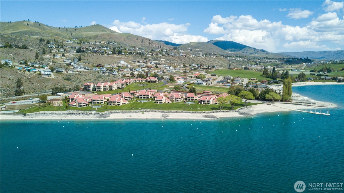 Lake Chelan Shores