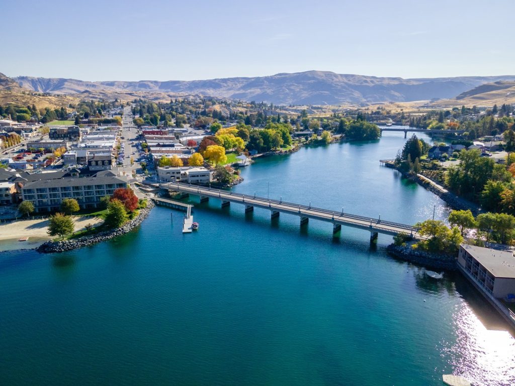 Small town living in Chelan Washington overlooking Lake Chelan