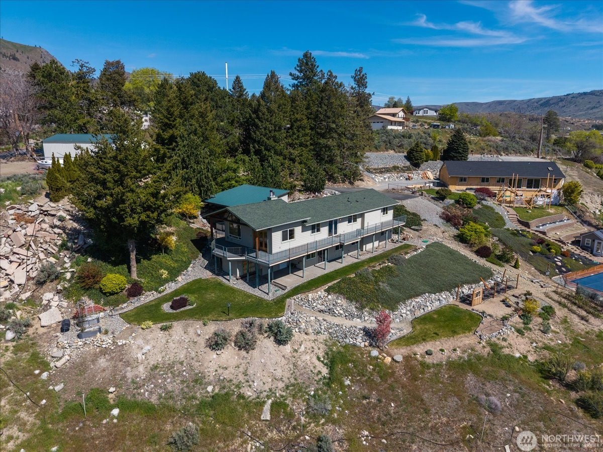 404 S Clifford St, Chelan