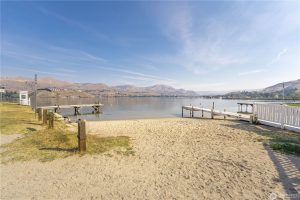 Lake Chelan Waterfront Home View of the Water
